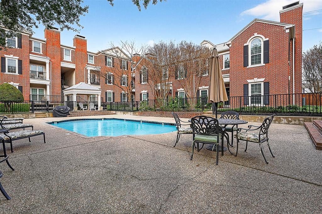 Ascot Place Condos - Residential