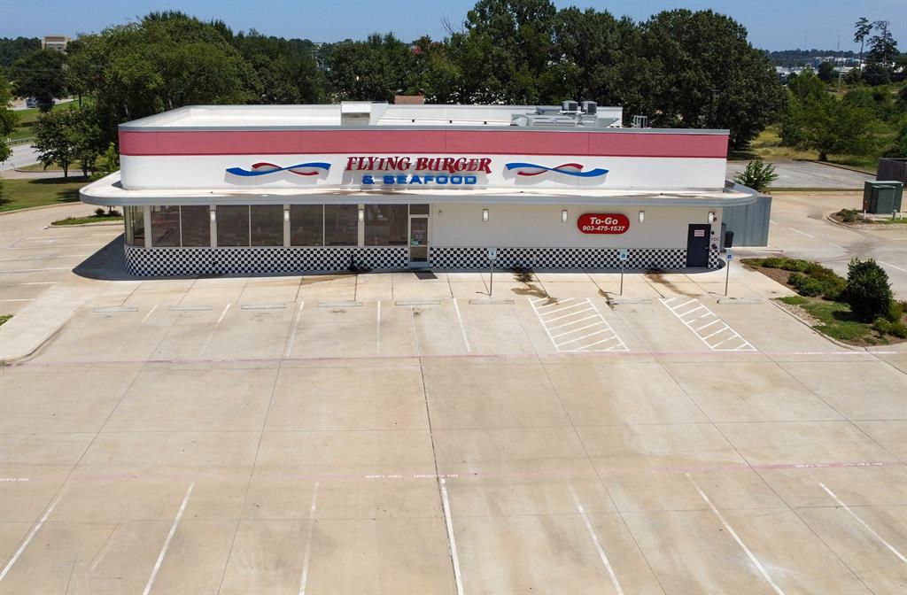 BOB'S PLACE - Commercial Sale