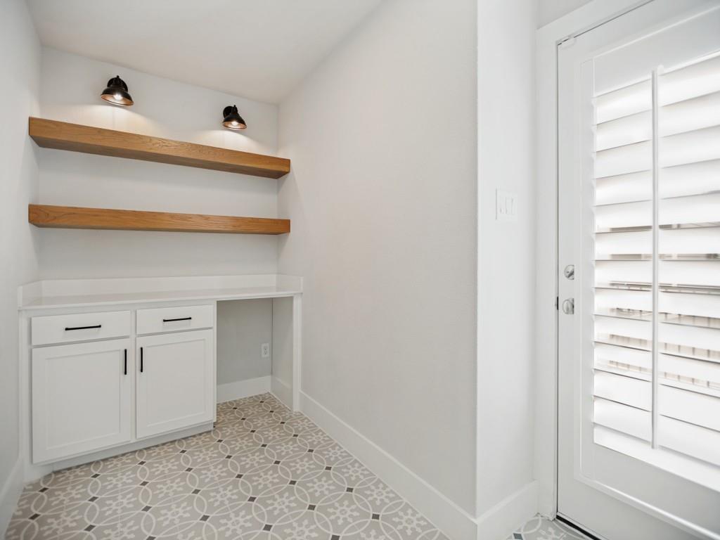 Caddo Corner #2 - Residential