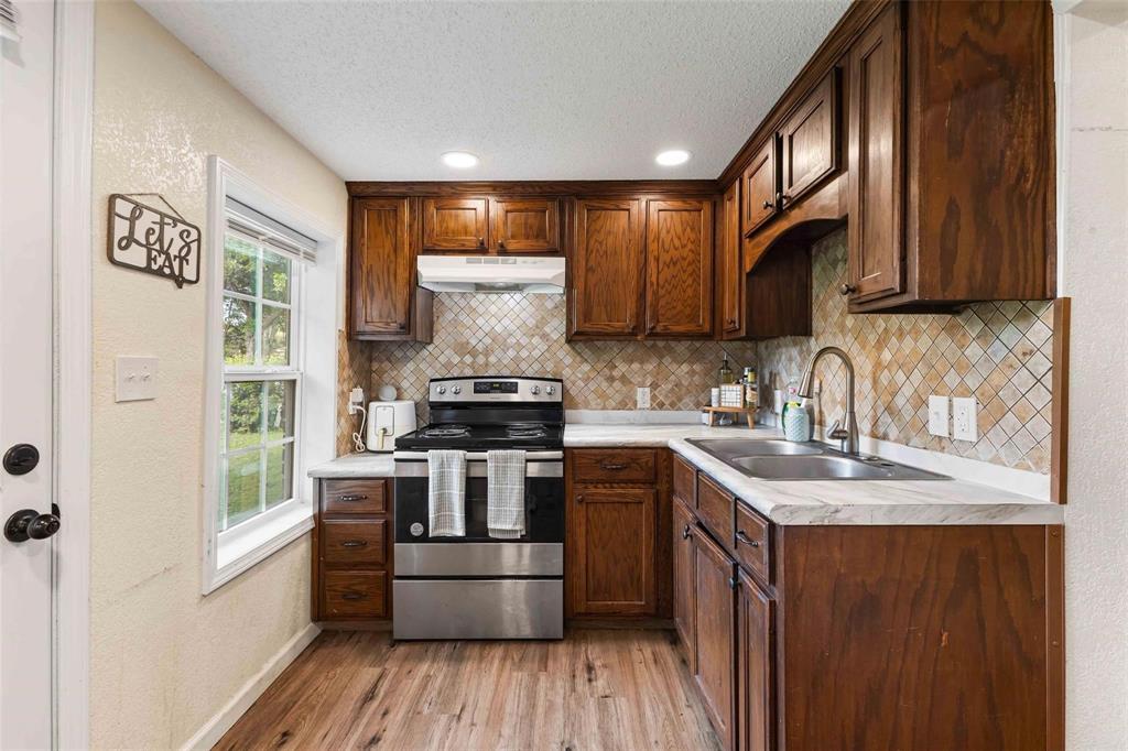 Wood E S - Residential