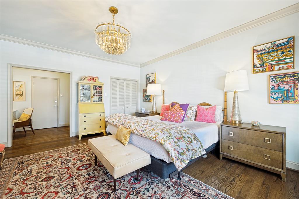 Royal Arms - Residential