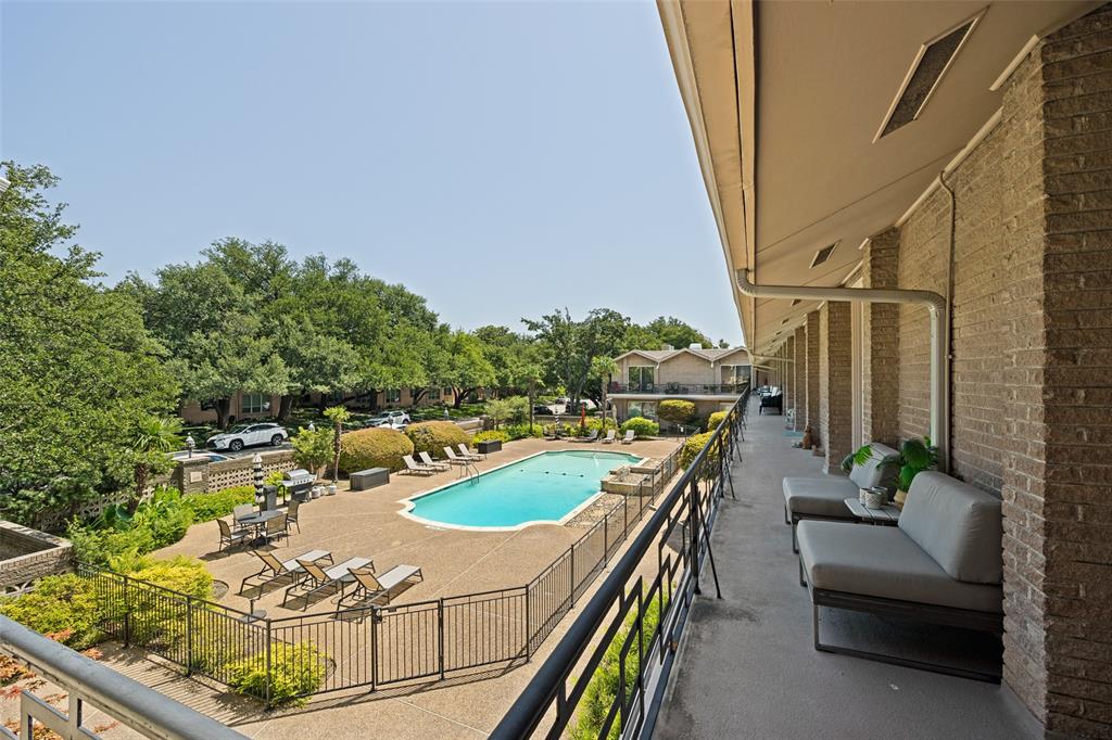 Royal Arms - Residential