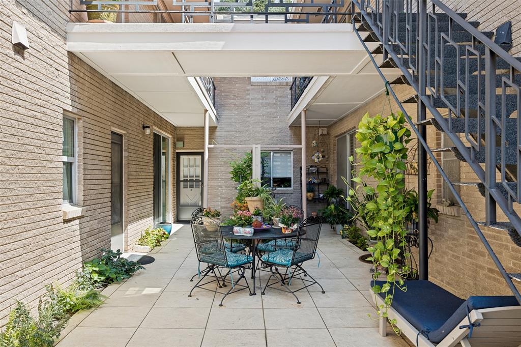 Royal Arms - Residential
