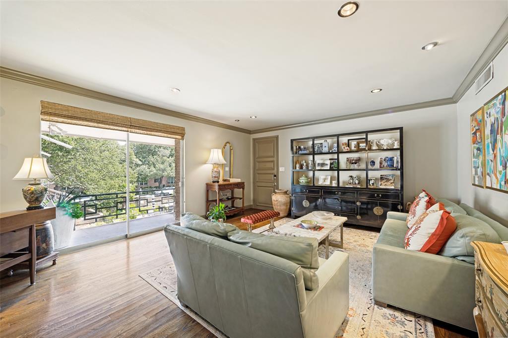 Royal Arms - Residential