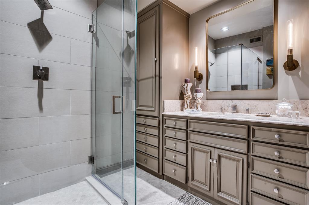Royal Arms - Residential