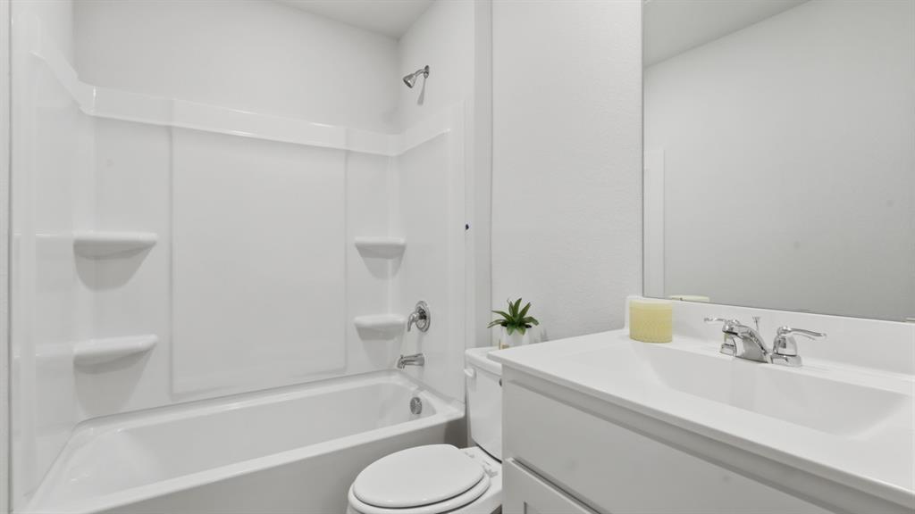 Townes Landing - D.R. Horton - Residential