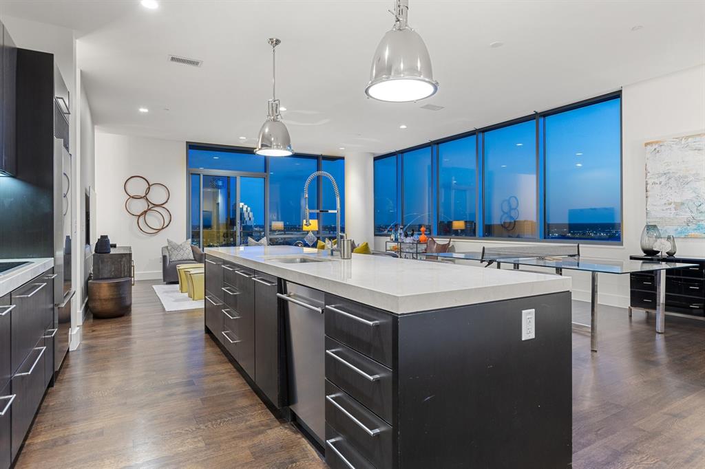 The House Condos - Residential