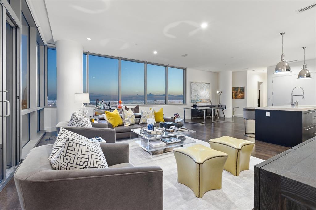 The House Condos - Residential