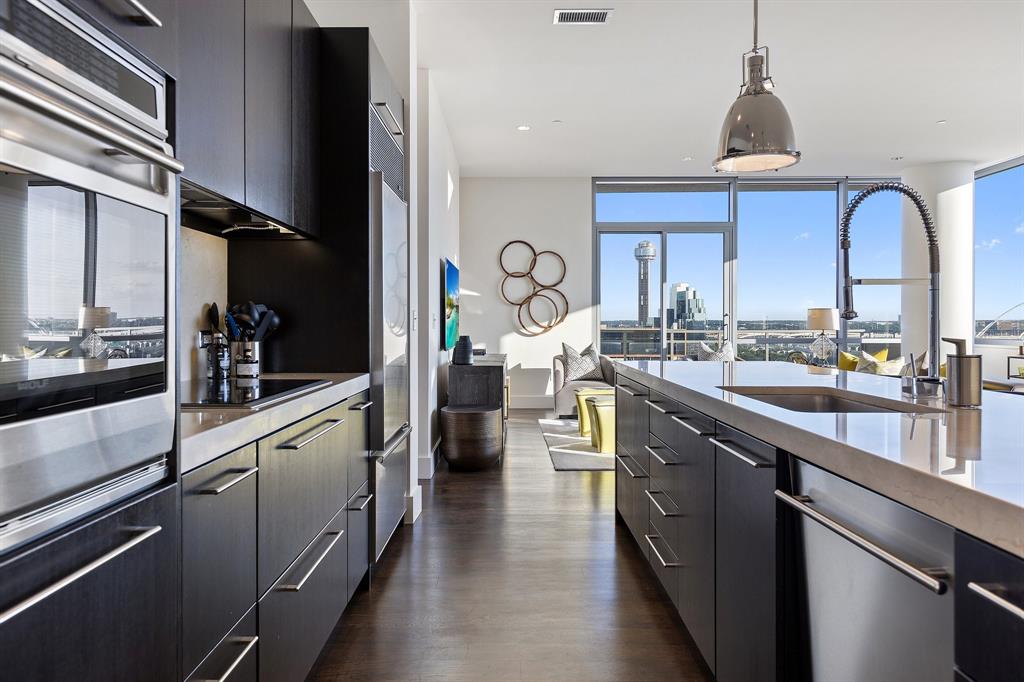 The House Condos - Residential