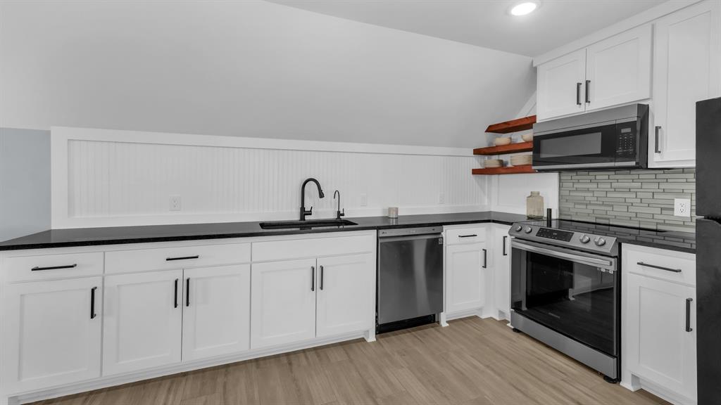 Paradise Meadows Pc - Residential
