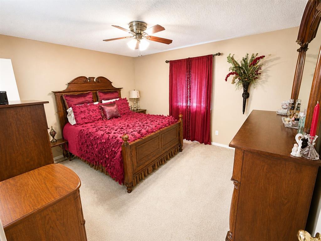 Royal Crest - Residential