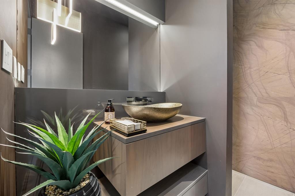 Quail Hollow - Residential