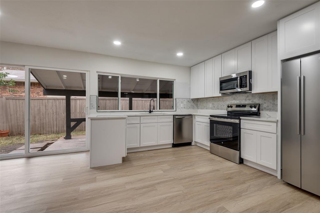 White Rock Village 02 - Residential