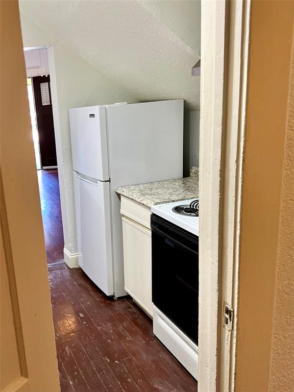 Russell Realty Co - Residential Lease