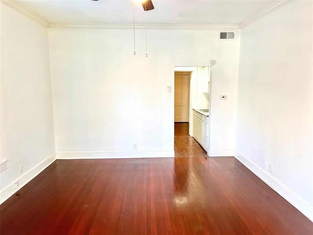 Russell Realty Co - Residential Lease