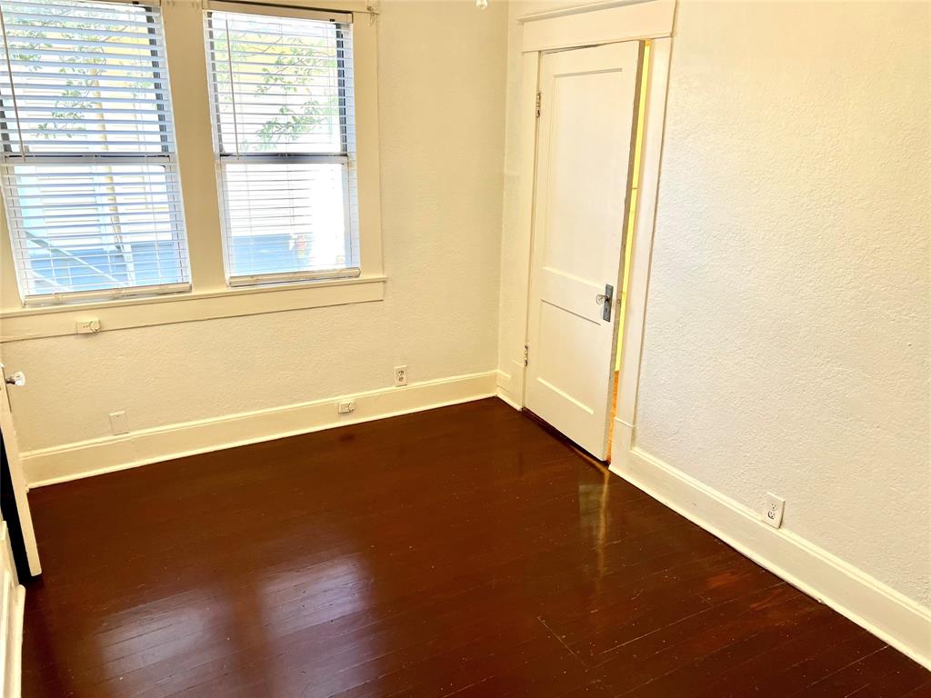 Russell Realty Co - Residential Lease