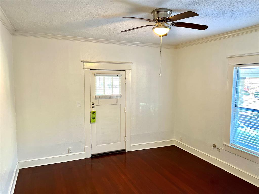 Russell Realty Co - Residential Lease
