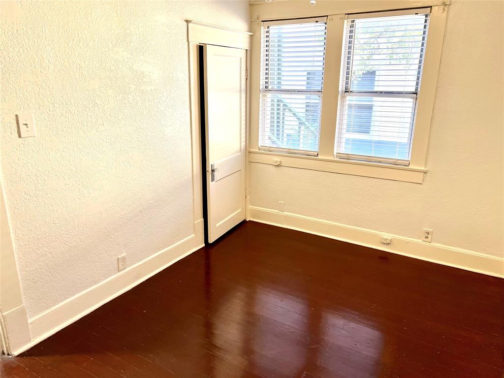 Russell Realty Co - Residential Lease
