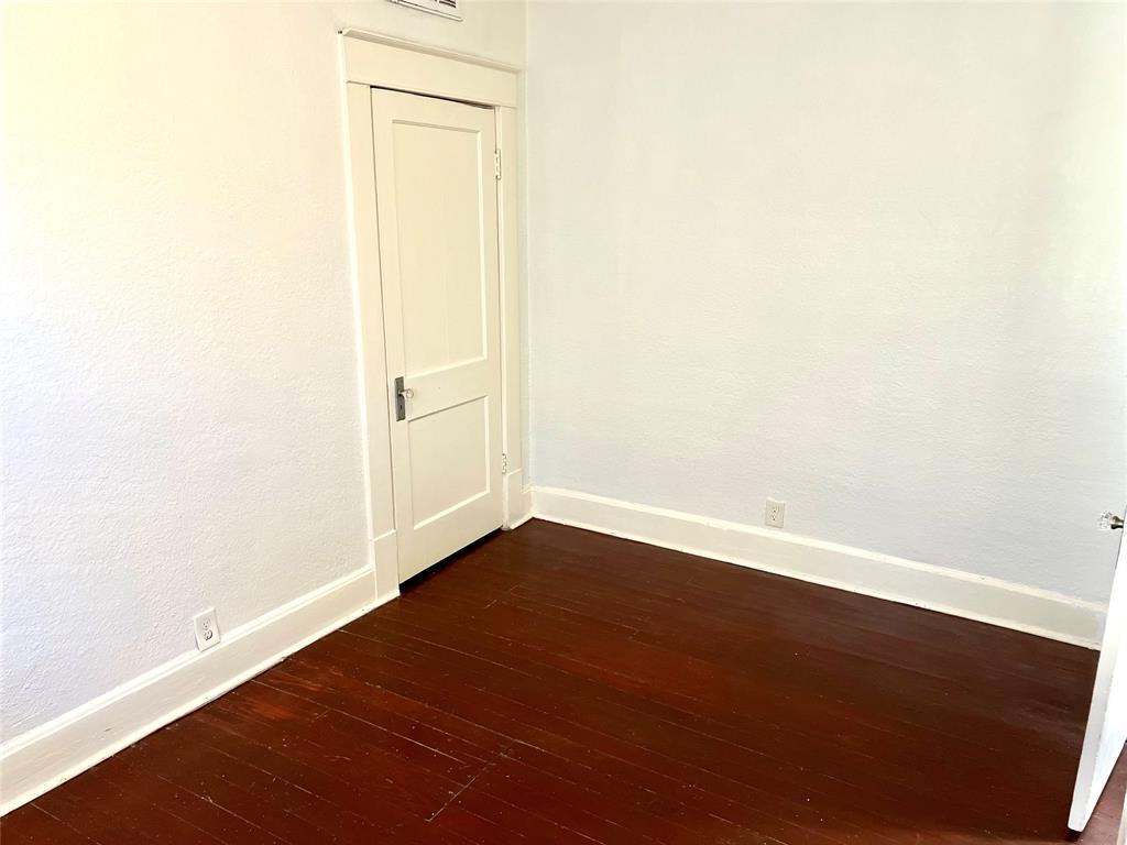 Russell Realty Co - Residential Lease