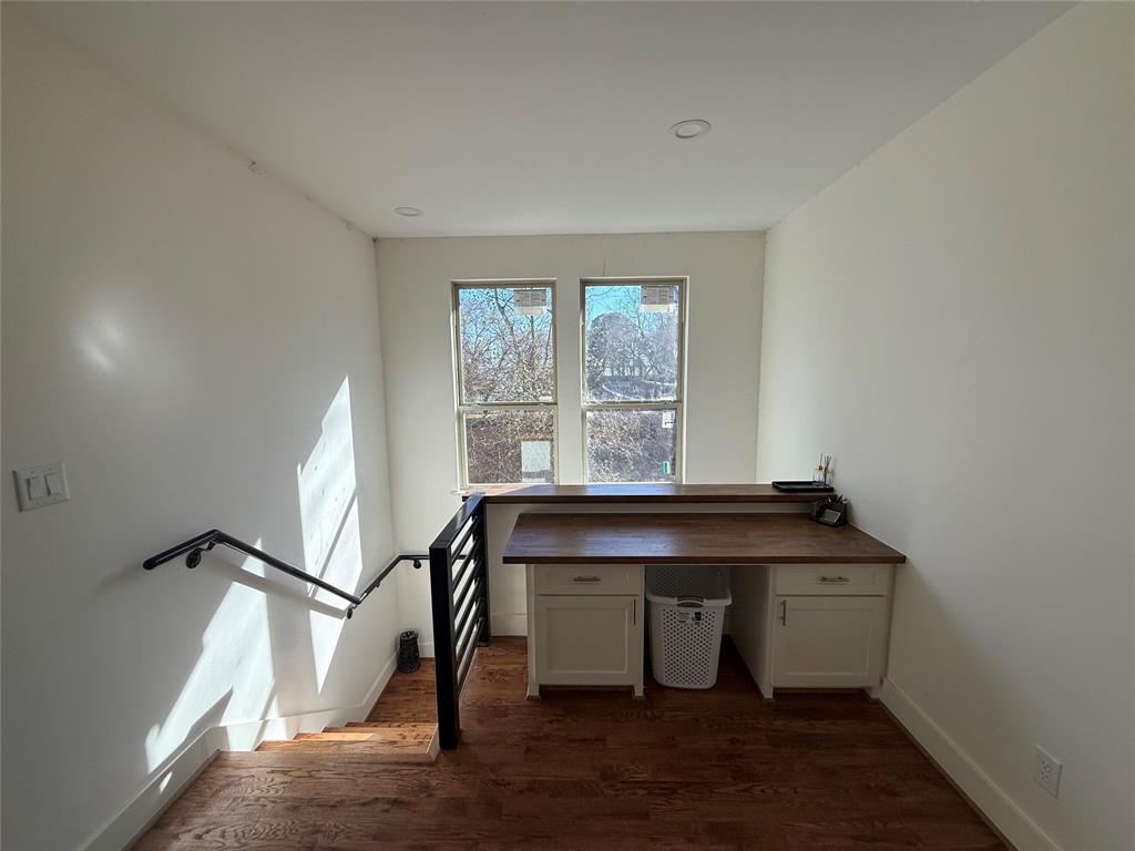 Del Mar Sub - Residential
