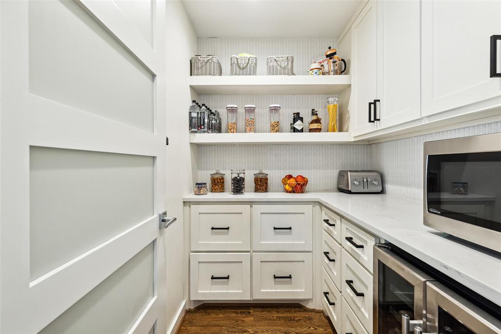 Walnut Hill Manor - Residential Lease
