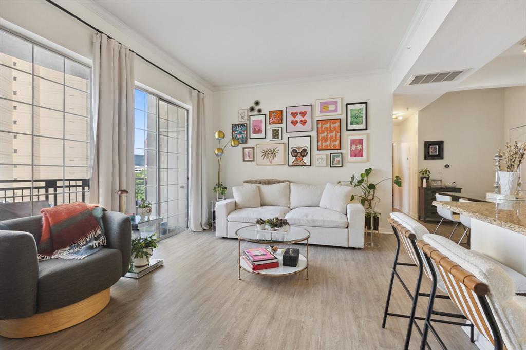 Renaissance On Turtle Creek Condo - Residential