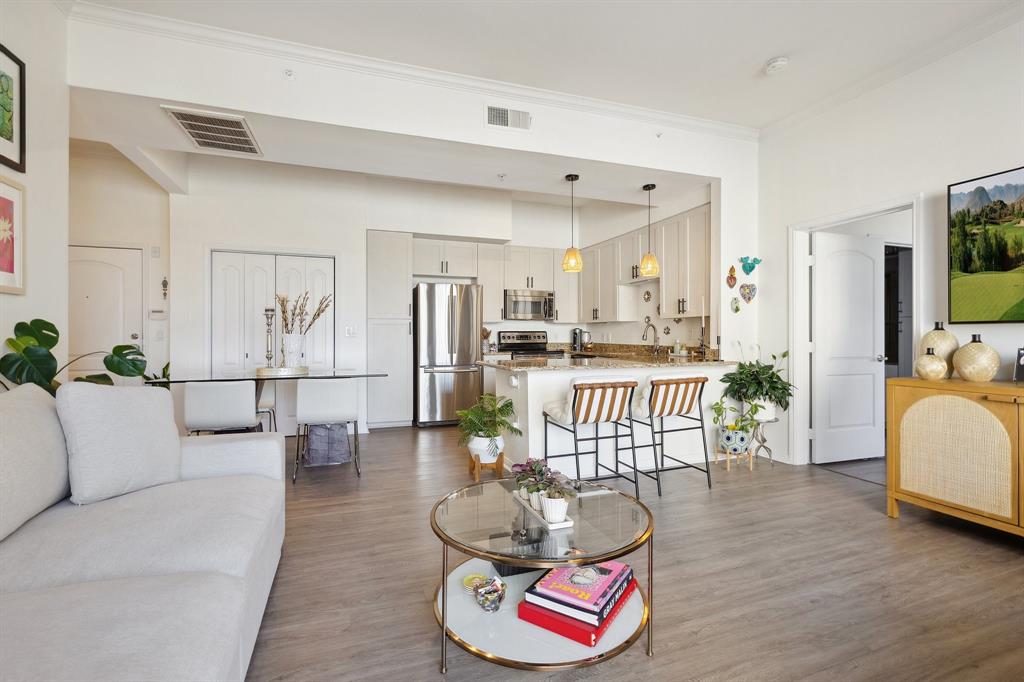 Renaissance On Turtle Creek Condo - Residential