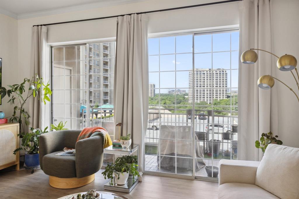 Renaissance On Turtle Creek Condo - Residential