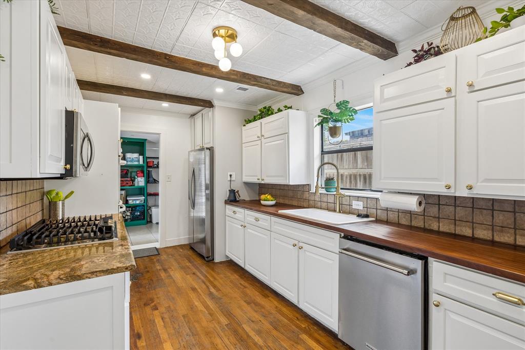 Country Club Heights - Residential