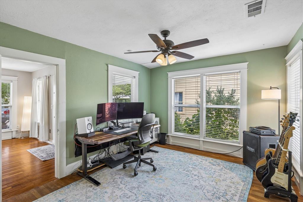 Country Club Heights - Residential