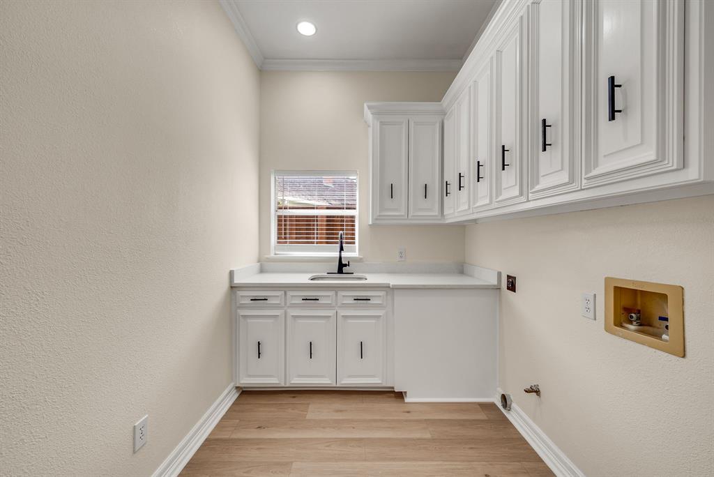Steeplechase Ph Two-R - Residential