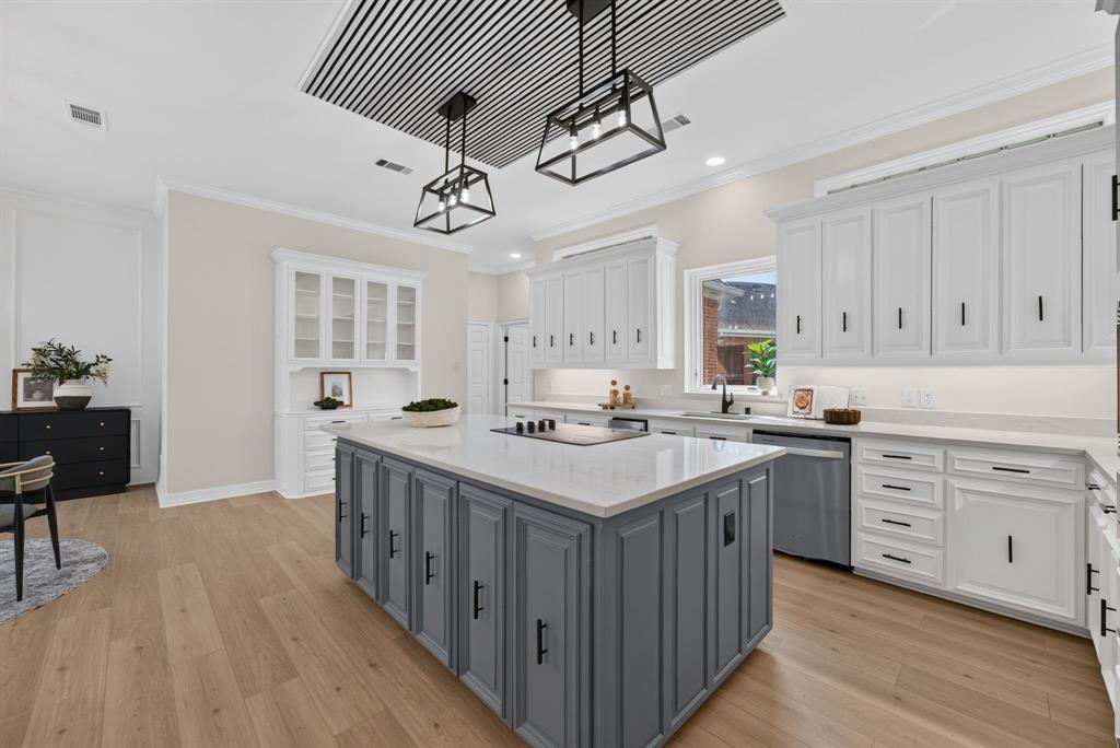 Steeplechase Ph Two-R - Residential