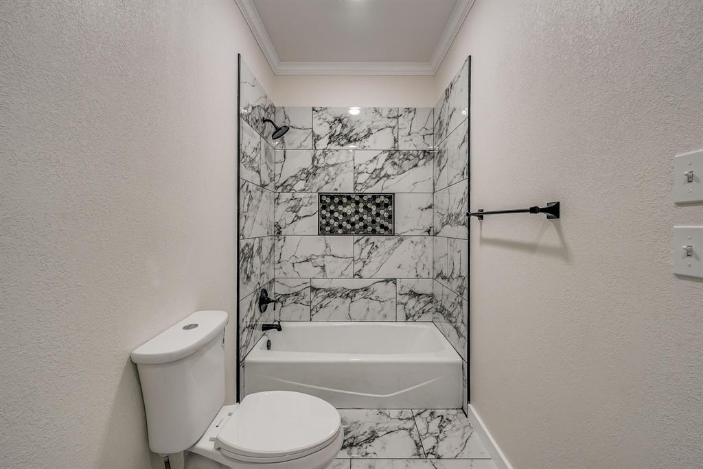 Steeplechase Ph Two-R - Residential