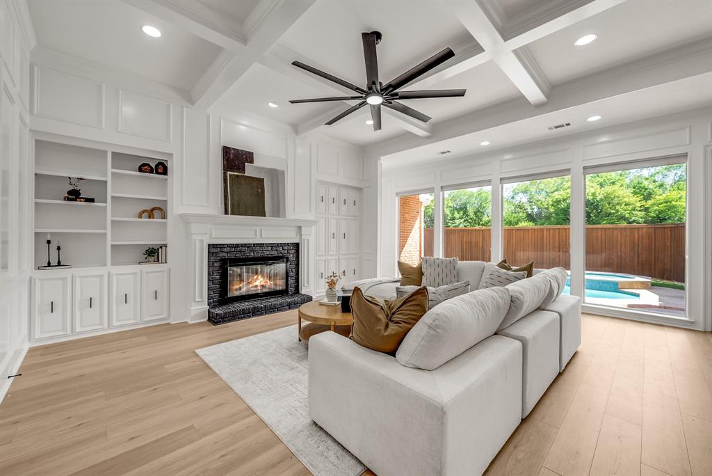 Steeplechase Ph Two-R - Residential