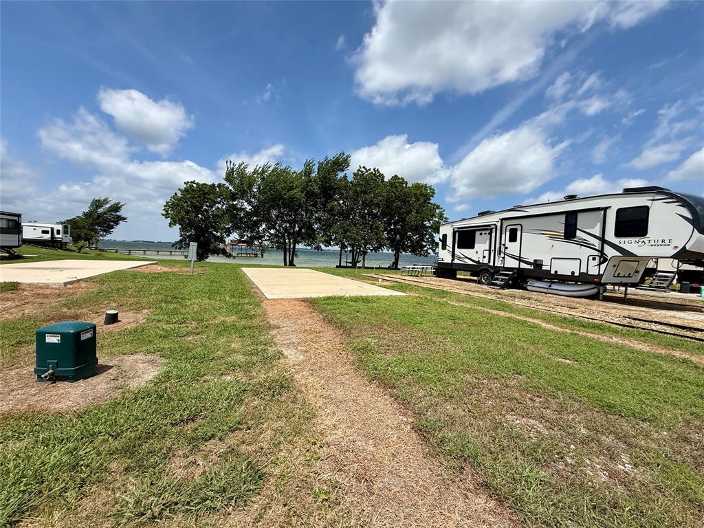 Peninsula Point - Land