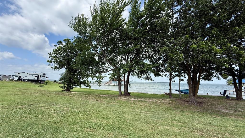 Peninsula Point - Land