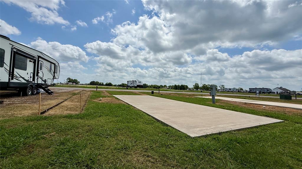 Peninsula Point - Land
