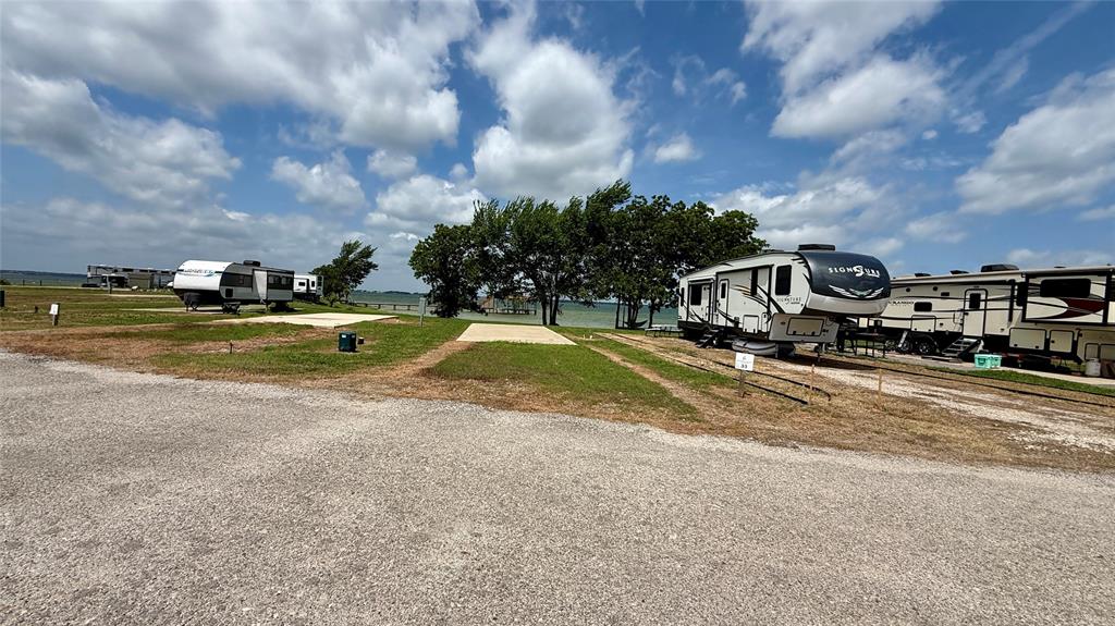 Peninsula Point - Land