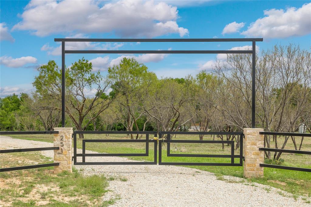 LEDGE STONE RANCH - Residential