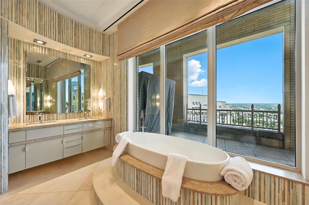 Tower & Regency Row Residence Condo - Residential