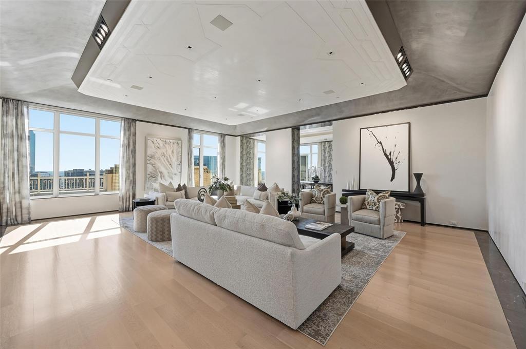 Tower & Regency Row Residence Condo - Residential