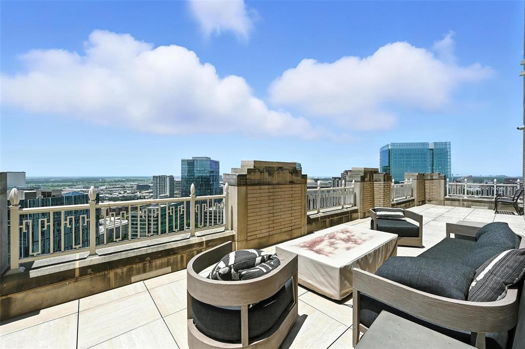 Tower & Regency Row Residence Condo - Residential
