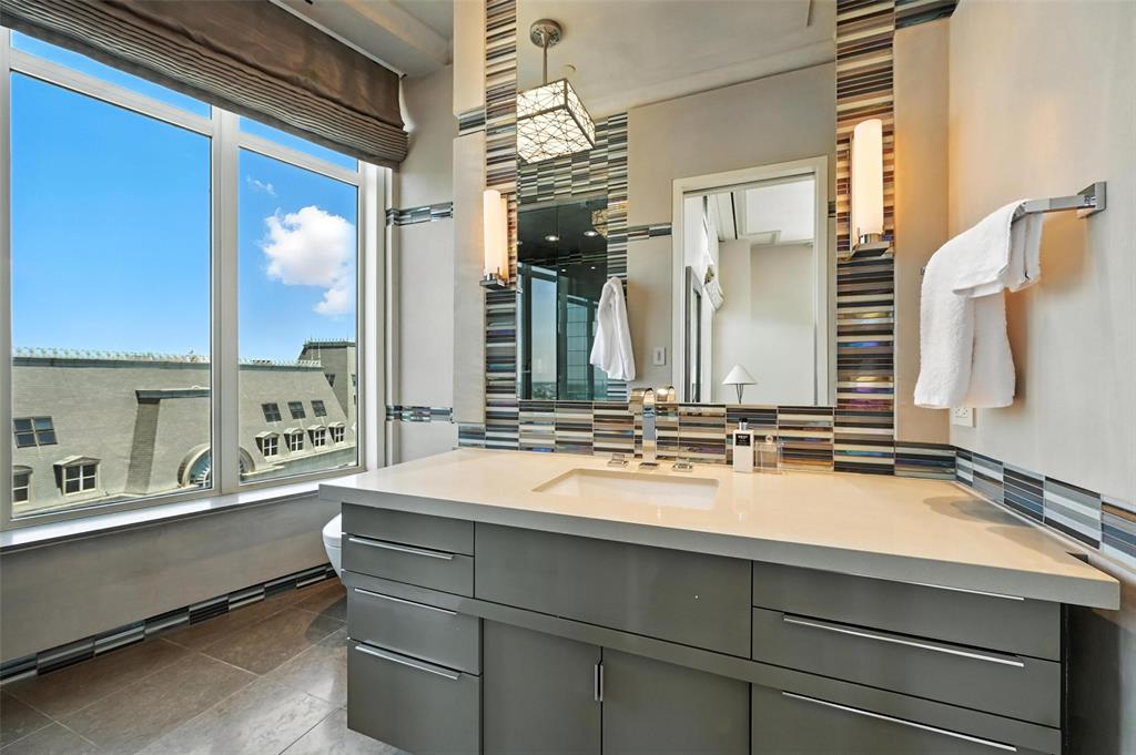 Tower & Regency Row Residence Condo - Residential