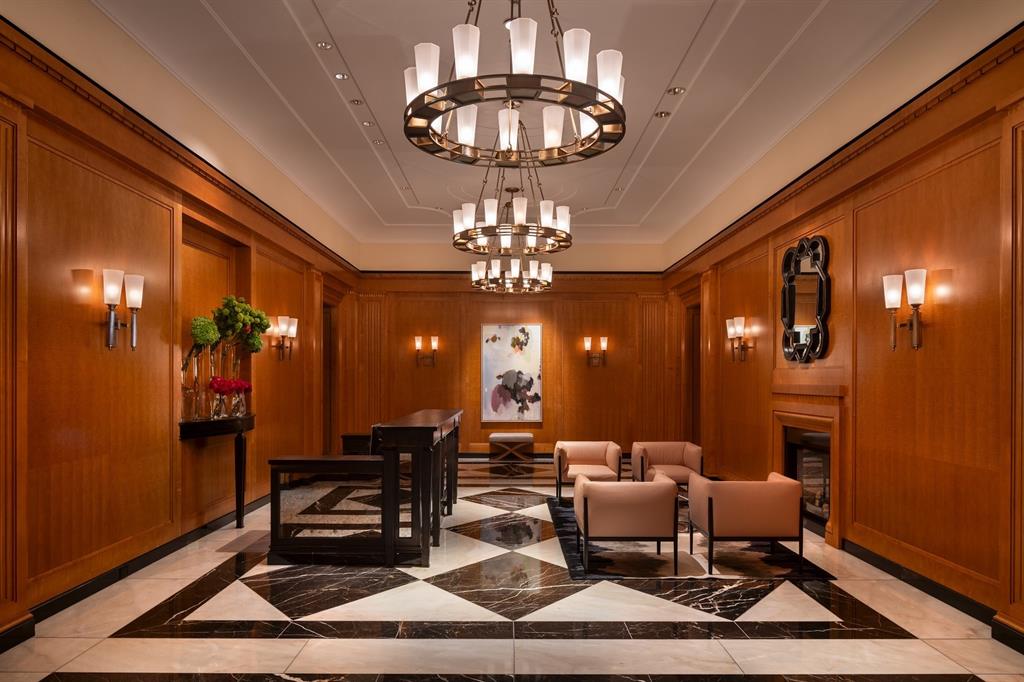 Tower & Regency Row Residence Condo - Residential