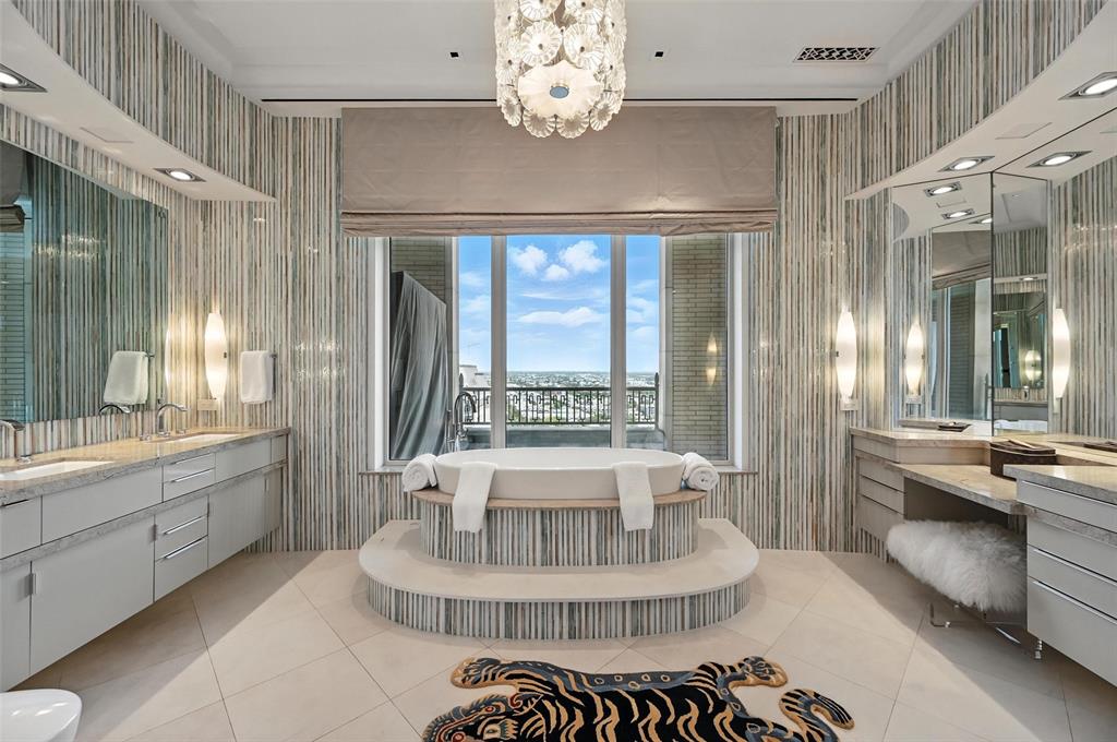 Tower & Regency Row Residence Condo - Residential