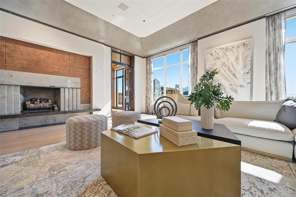 Tower & Regency Row Residence Condo - Residential