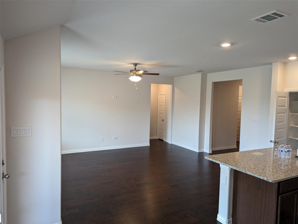Stark Farms, Phase 2, Blk R, Lot 5 - Residential Lease