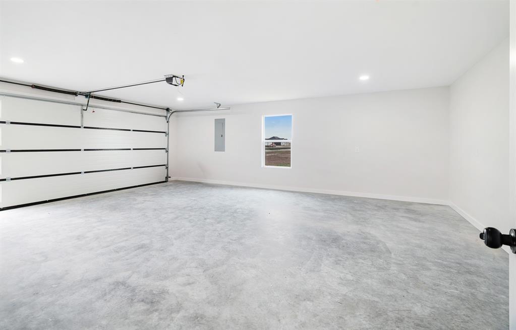 BOIS D'ARC ESTATES - Residential