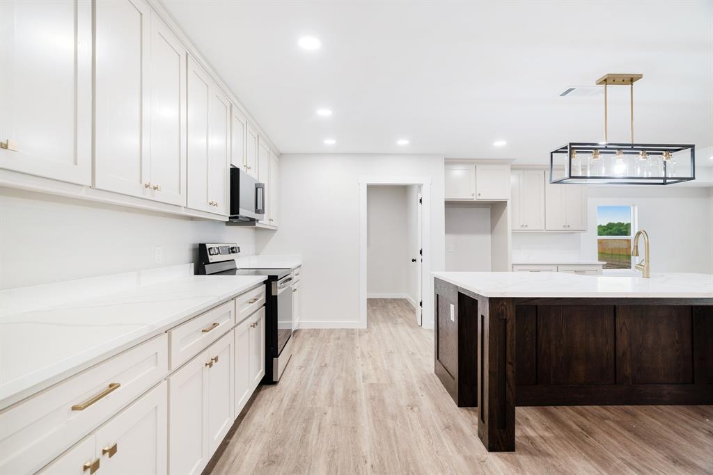 BOIS D'ARC ESTATES - Residential
