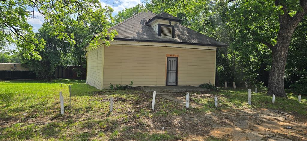 Russell Realty Co Colonial Hill - Residential